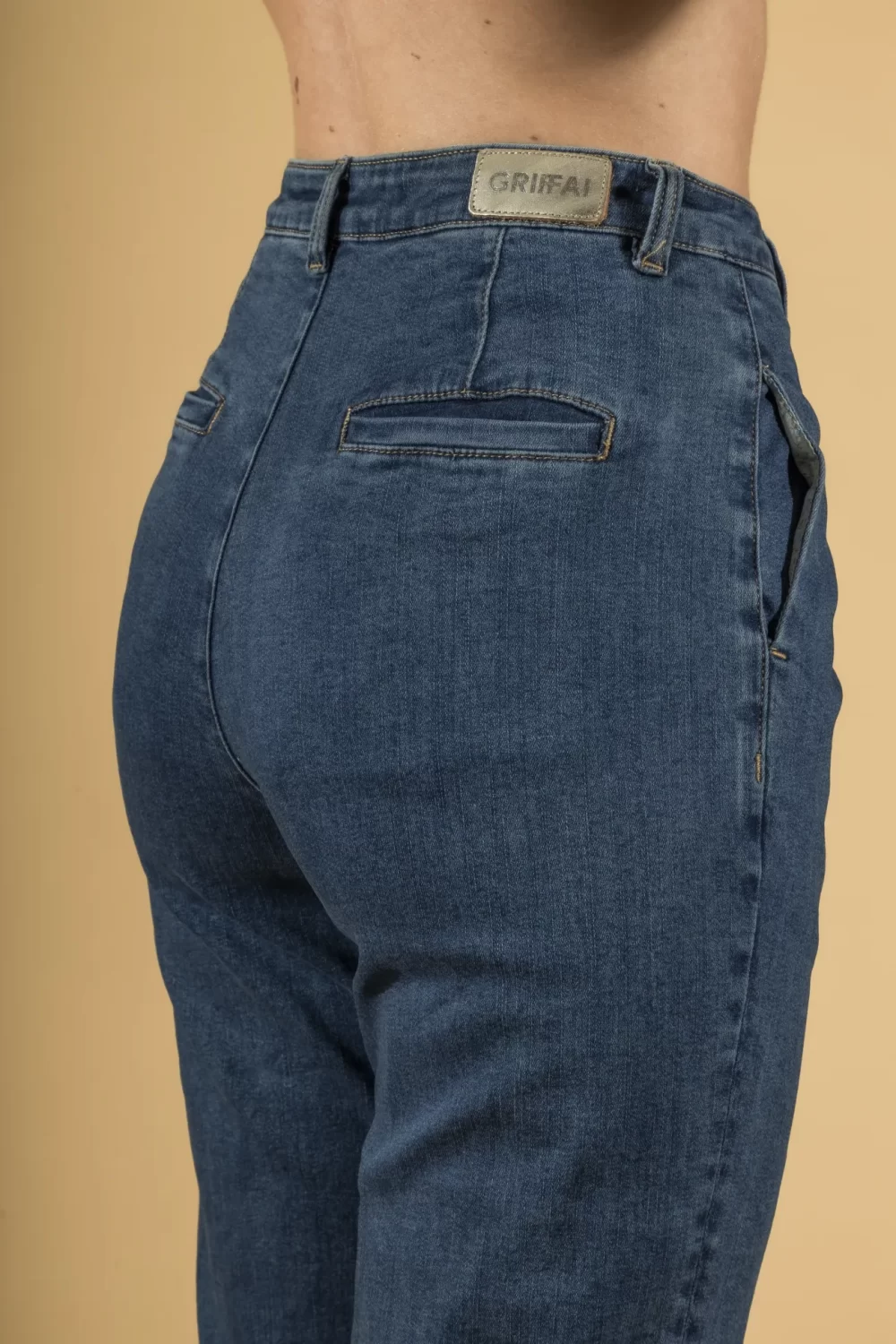 JEANS CAPRI BRIGIT CON PENCES – DGP1118°