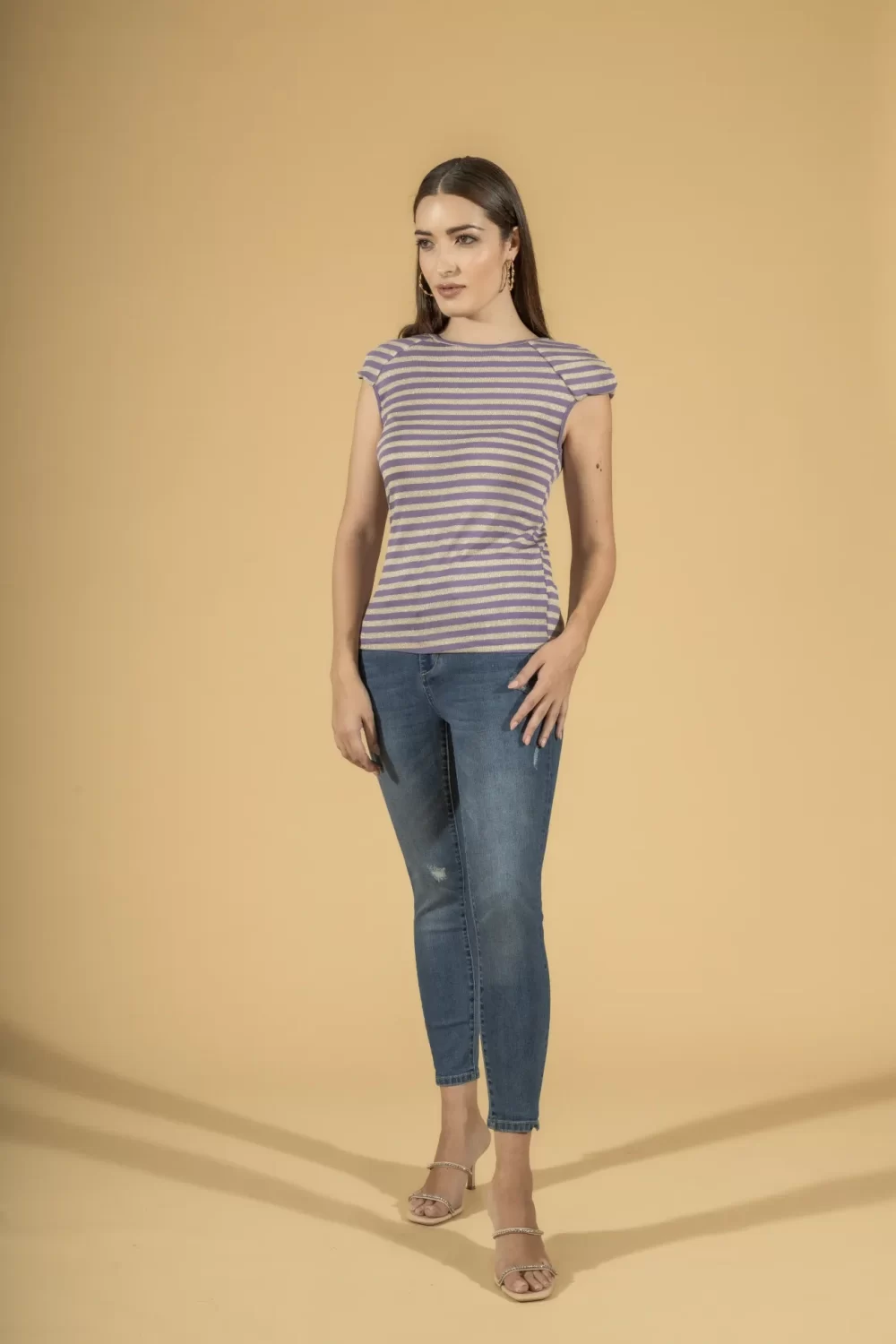 MAGLIA SMANICATA RIGATA CON SPALLINE – DGP1306