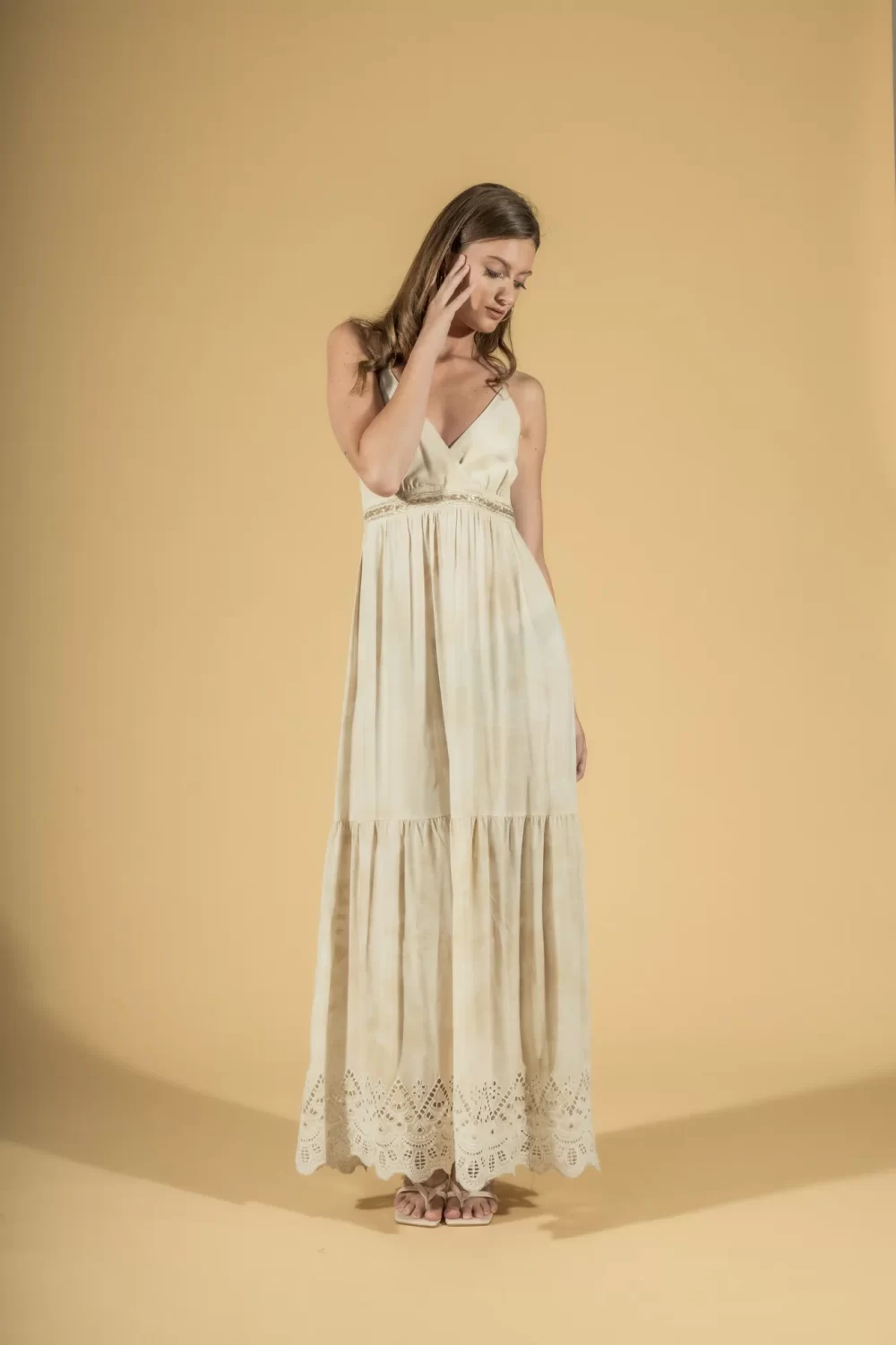 ABITO LUNGO EFFETTO MELANGE A BRETELLINA – DGP1701