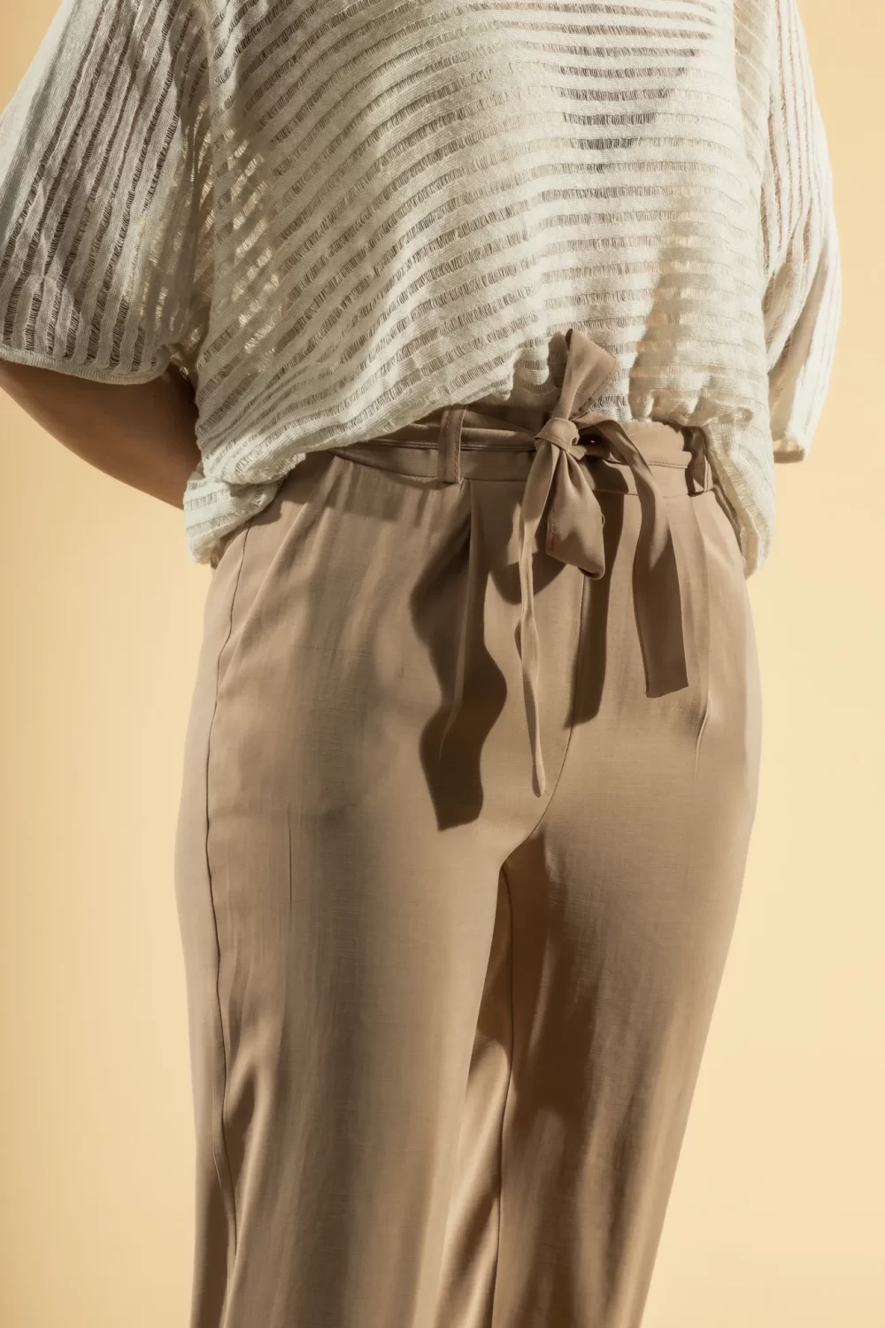 PANTALONE CAPRI CON CINTA CUPRO – DGP1711