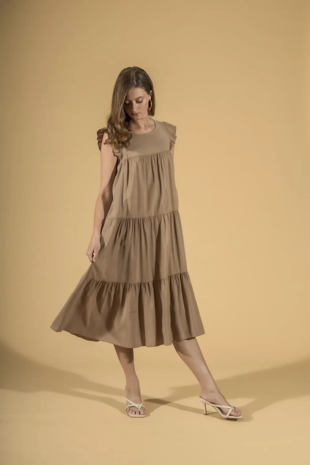 ABITO CUPRO SMANICATO AMPIO CON VOLANT – DGP1712