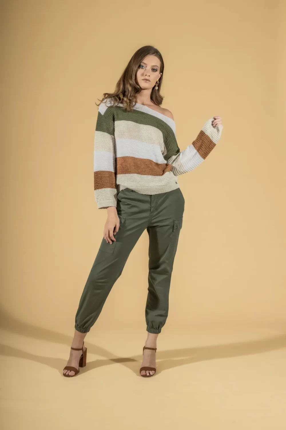 MAGLIA SCOLLO A BARCA 4 COLORI – DGP2032