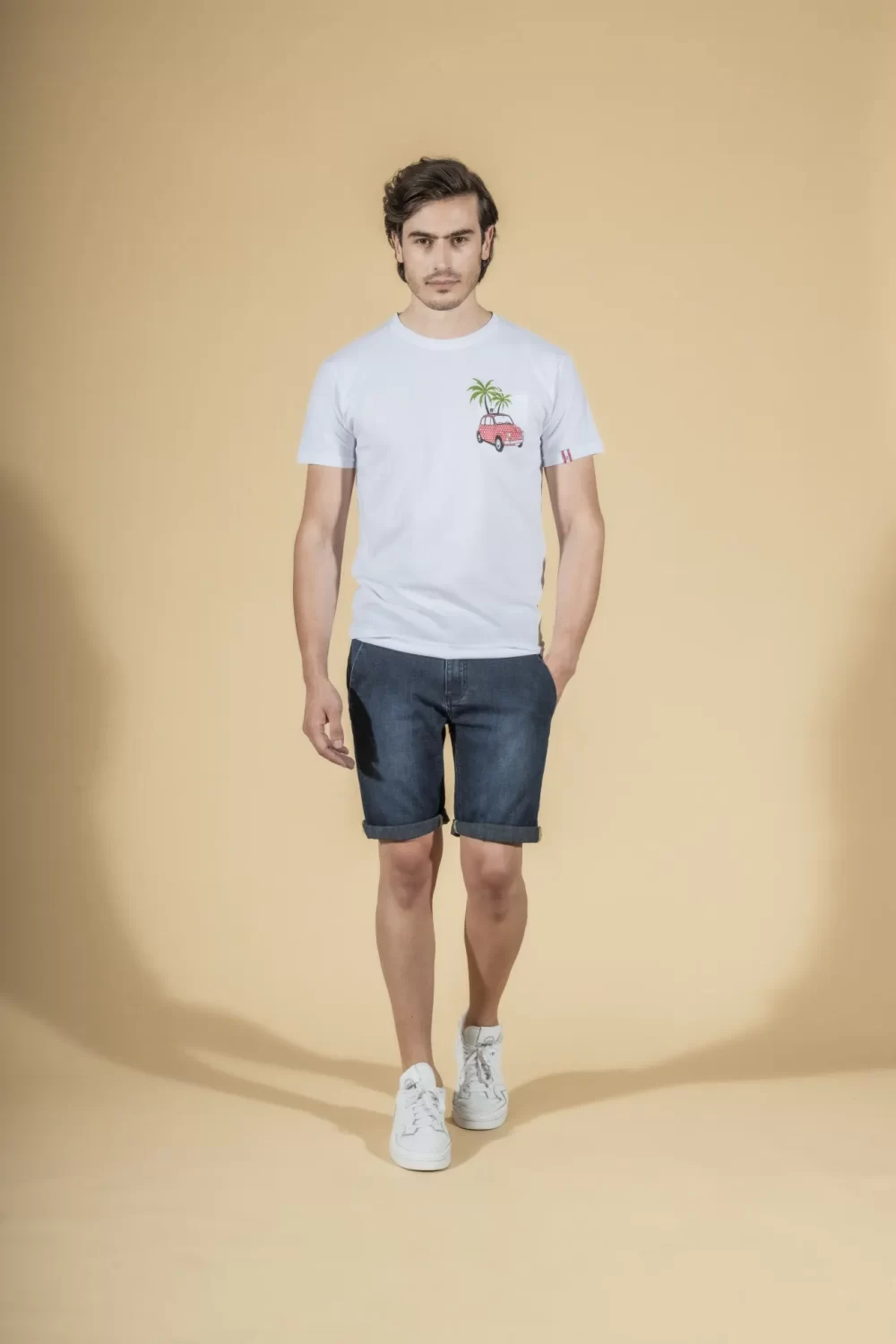 T SHIRT CON TASCHINO E STAMPA 500 – UGP700