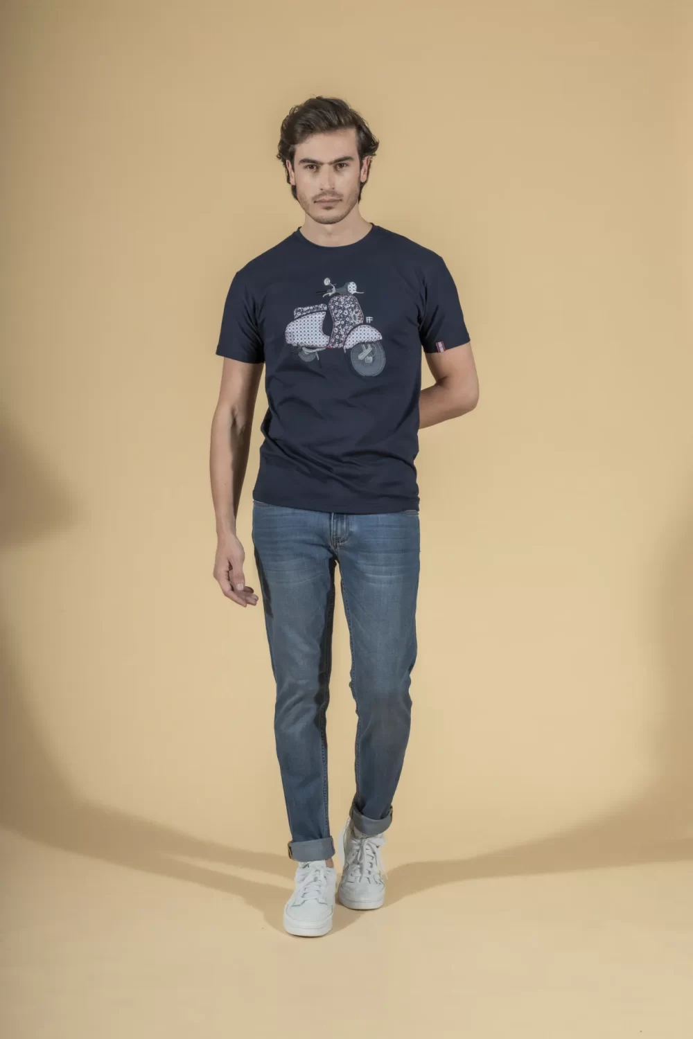 T SHIRT VESPA CON APPLIC TESSUTO – UGP732