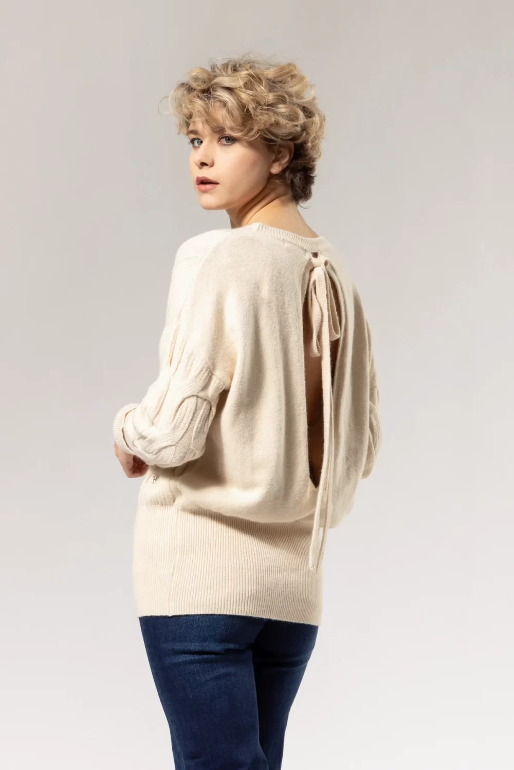 PARICOLLO TRECCIA CON SCOLLO GOCCIA DIETRO – DGF2193