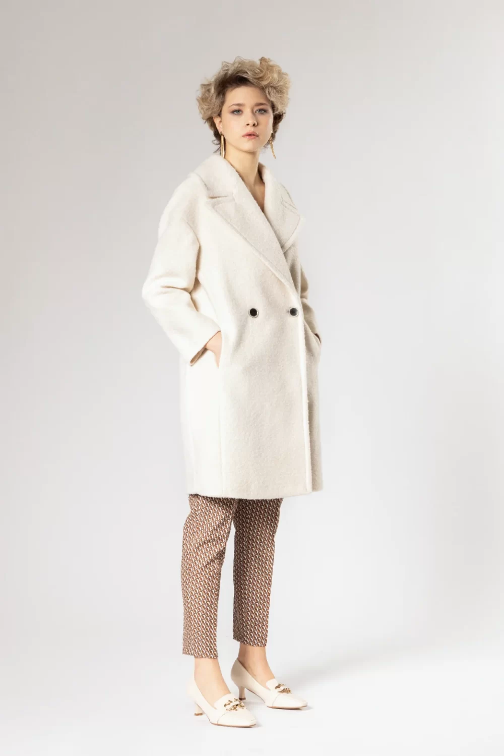 CAPPOTTO OVETTO DOPPIO PETTO RICCIOLINO – DGF2376°