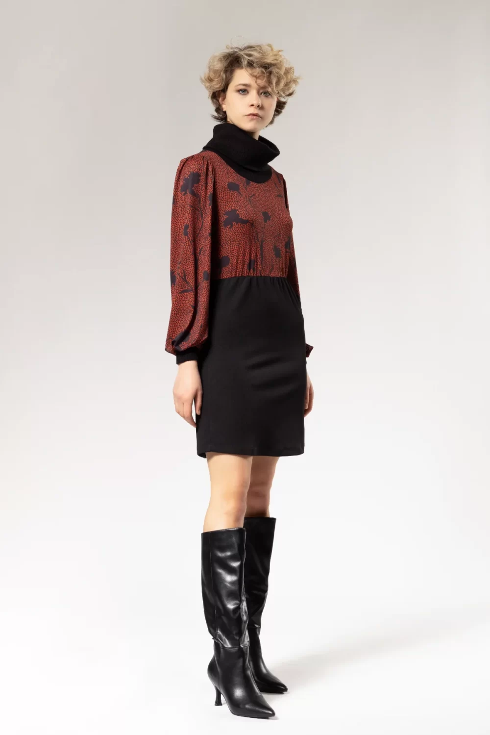 ABITO FANTASIA SCOLLO SCIABò – DGF2579°