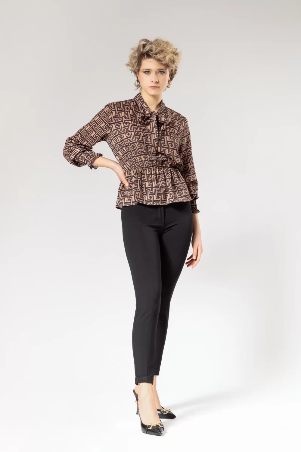 CASACCA FANTASIA GEO CON ELA VITA E FUSCIACCA – DGF2711°