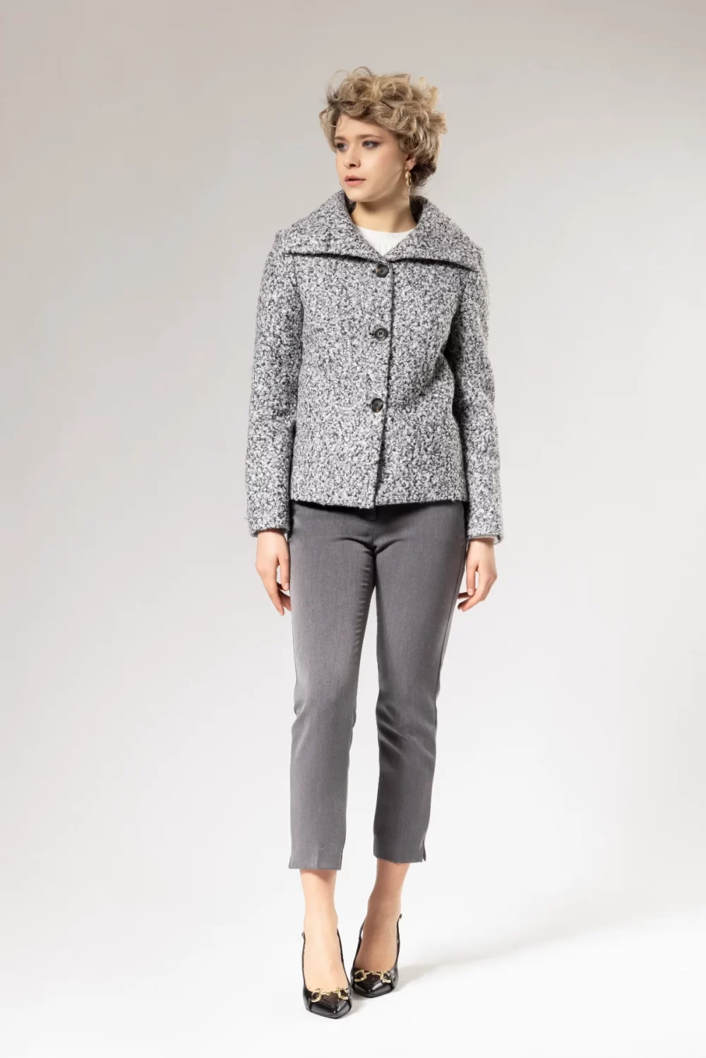 CAPPOTTO CORTO RICCIOLINO – DGF2880°