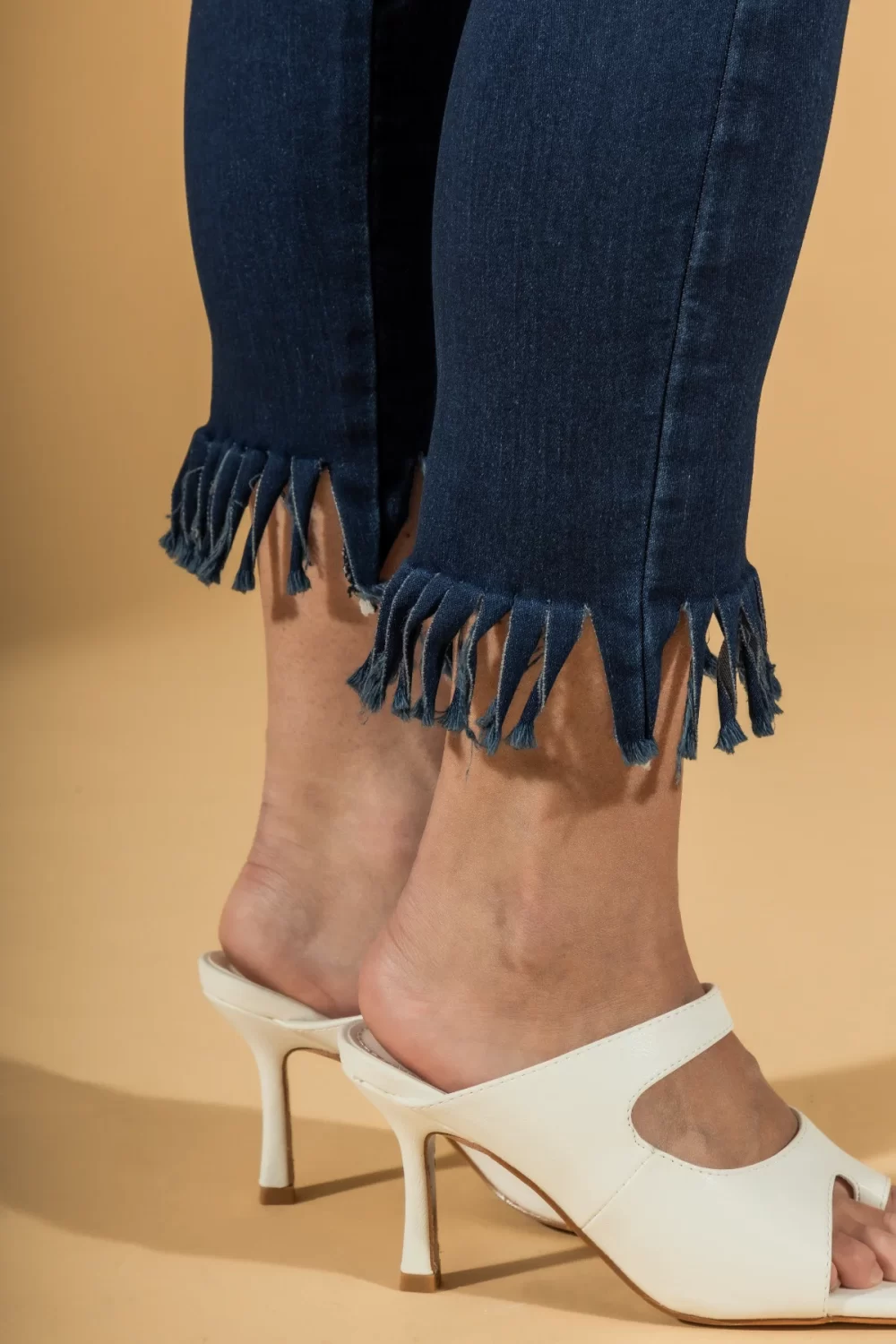 FUSON JEANS SFRANGIATO ALLA CAVIGLIA – DGP1559°